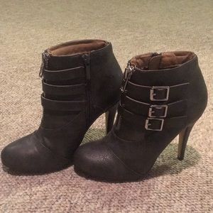 Michael Antonia Bootie w/ buckles